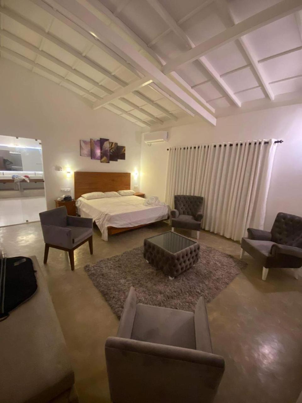Sri Lanka Beach House Hotel Rathgama Exterior photo