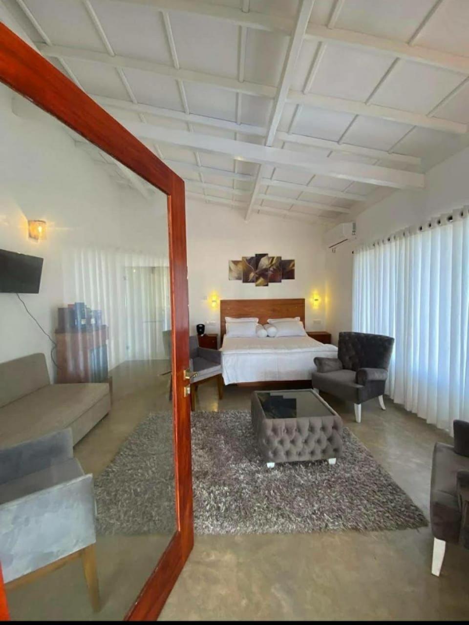 Sri Lanka Beach House Hotel Rathgama Exterior photo