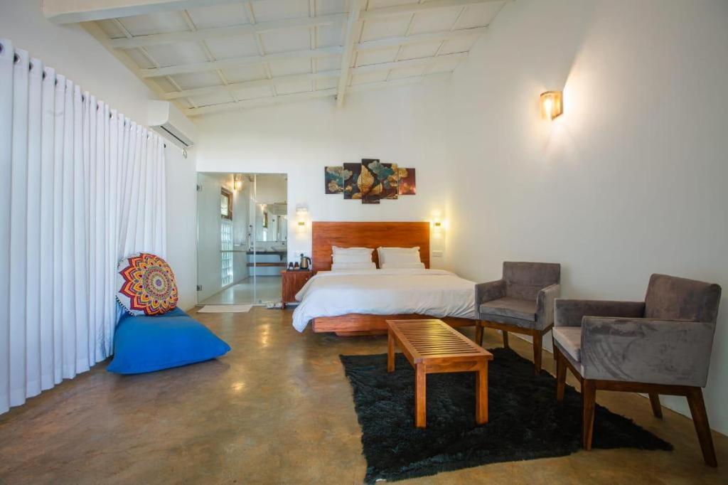 Sri Lanka Beach House Hotel Rathgama Exterior photo